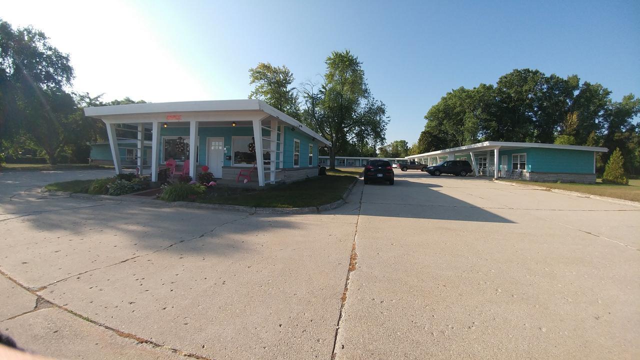 Motel 57 Sturgeon Bay Exterior photo