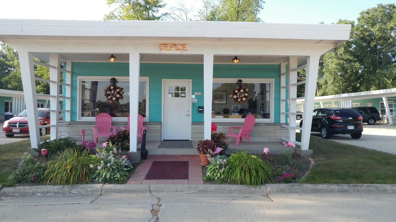 Motel 57 Sturgeon Bay Exterior photo